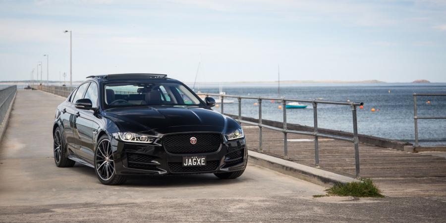  Jaguar XE 25t R-Sport 2015 года  (AU) (фото 5 из 40)